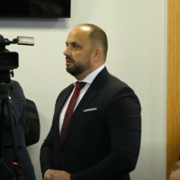 Betohet kryetari i ri i Mitrovicës së Veriut Milan Radojeviç