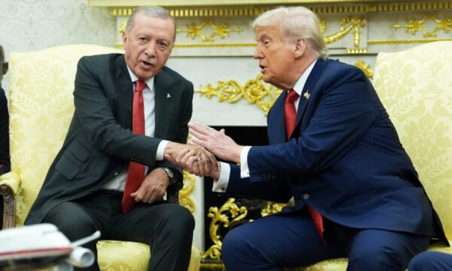 Ja pse Trump lavdëron Presidentin Erdogan