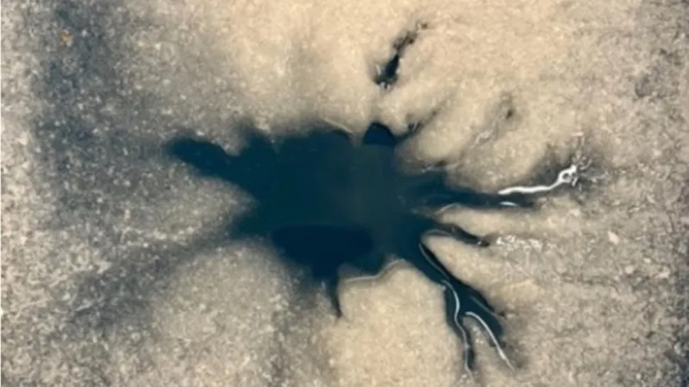 Një strukturë e ngjashme me një merimangë u zbulua në Jupiter