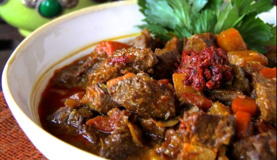 Recetë: Gjyveç me mish viçi