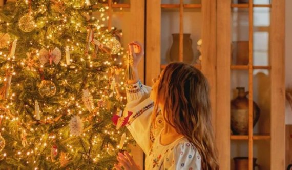 Ja çfarë ndodh kur dëgjojmë urimin 'Gëzuar Vitin e Ri'