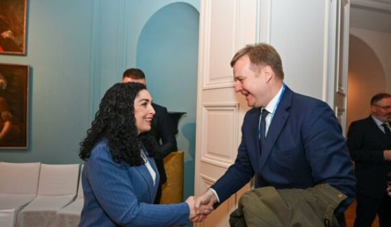 Vjosa Osmani takohet për herë të parë me Sorensen