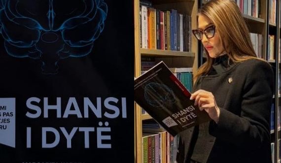 Margarita Kadriu publikon librin për çrregullimet e të folurit 'Kthimi i faqës pas goditjes në tru: Shansi i Dytë'