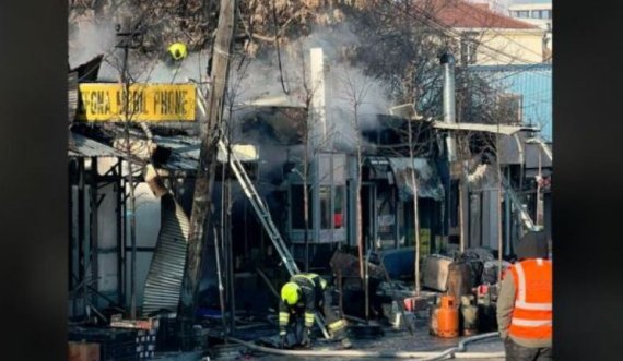 Detaje nga djegia e lokaleve te Tregu i Gjelbër në Prishtinë