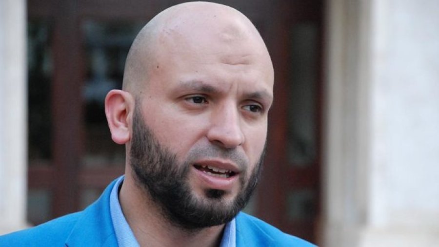 Kelmendi: Deklarata e Kurtit për fenë dhe identitetin shqiptar është skandaloze