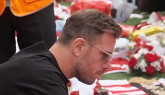 Henderson në lot teksa bën homazhe për Diogo Jotën