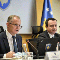 Kurti, ka vendosur t'ia ndryshojë rolin Besnik Bislimit