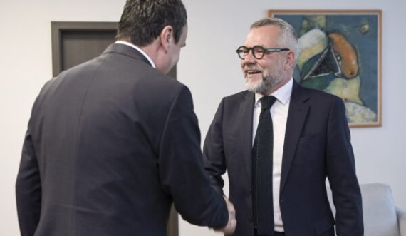Albin Kurti e takon ish-deputetin gjerman Michael Roth
