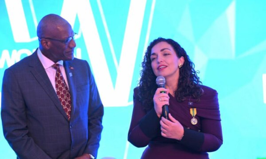 Vjosa Osmani nderohet me Medaljen për 'Shërbim Besnik dhe Meritor ndaj Atdheut'