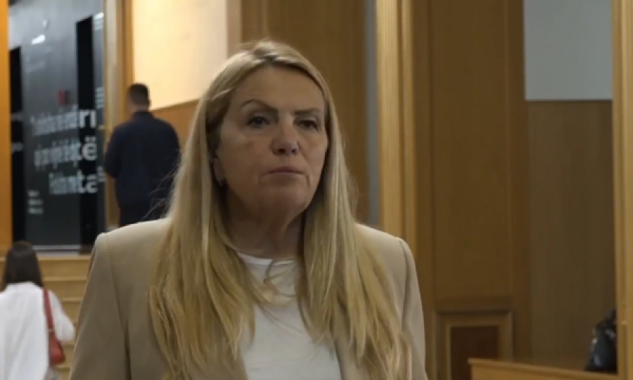 Kadrijaj: Albin Kurti po e mban peng Kosovën