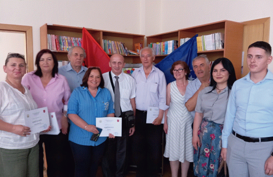 Dita e Çlirimit i bashkoi krijuesit e Pejës