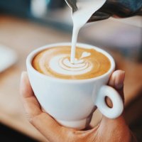A e dini sa kafe duhet të pini në ditë?