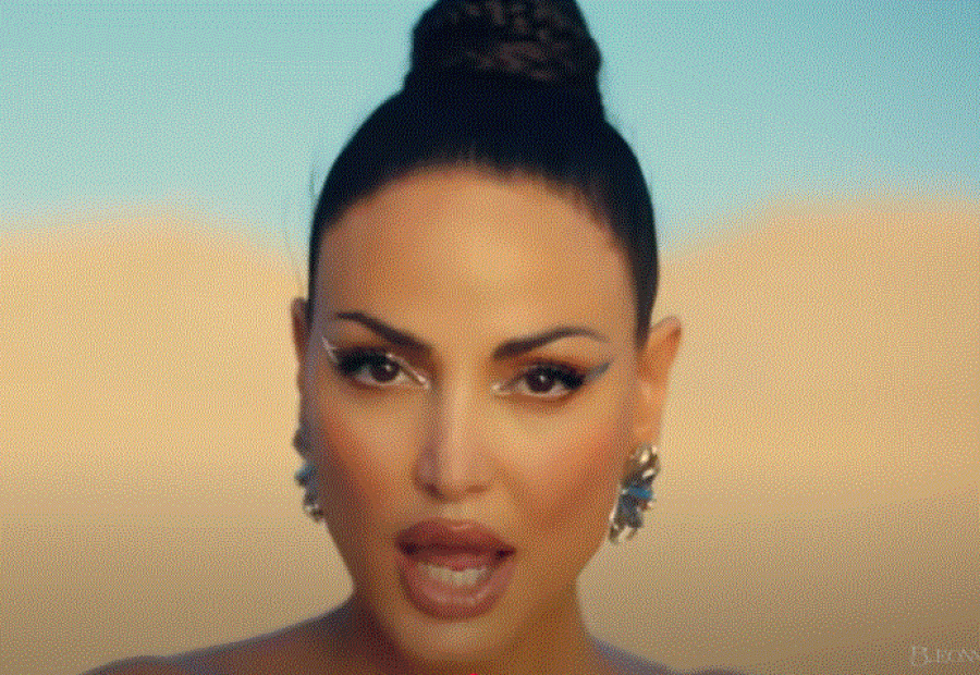 Bleona rikthehet fuqishëm me 'RIDE IT'