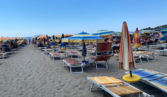 Vjen reagimi: Jo më 40 euro shezlloni për kosovarët që zgjedhin ti kalojnë pushimet në Shqipëri