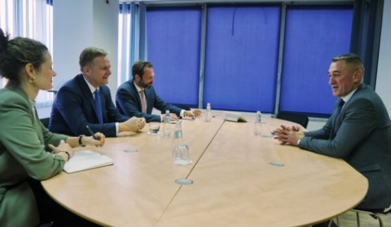 Sorensen takon ndaras Elekun dhe Rashiqin: Pata diskutime të mira