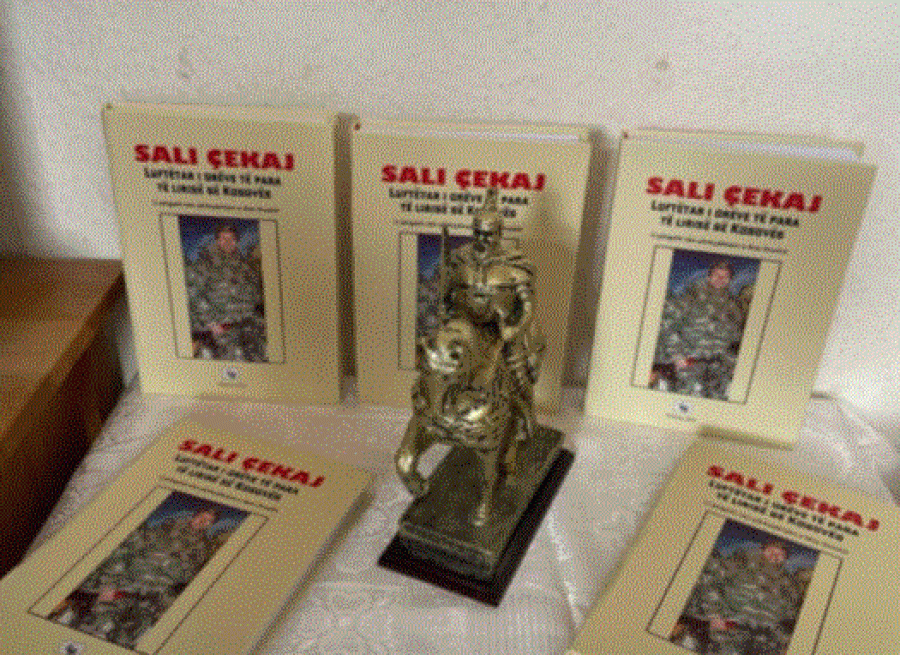 Doli nga shtypi libri enciklopedik: 'Sali Çekaj- Luftëtar i orëve të para të lirisë së Kosovës'