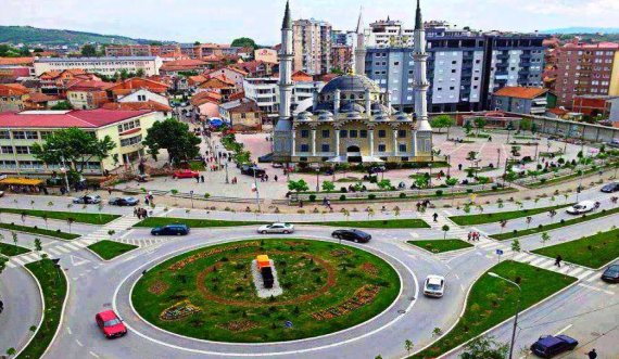 Ja kur nis aksioni për lirimin e hapësirave publike në Mitrovicën e Jugut