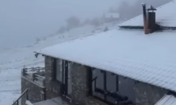 Ky vend në Kosovë mbulohet nga bora