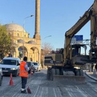 Asfaltimi i rrugës 'A' në Prishtinë ka nisur me tensione