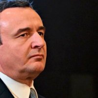 Kompromisi që i kërkohet LVV-së për ta ndërruar kandidaten, është i papranueshëm nga Kurti
