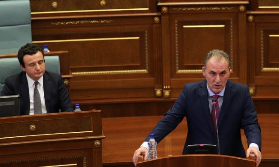 Gashi: Fatmir Limaj është në listë të zezë