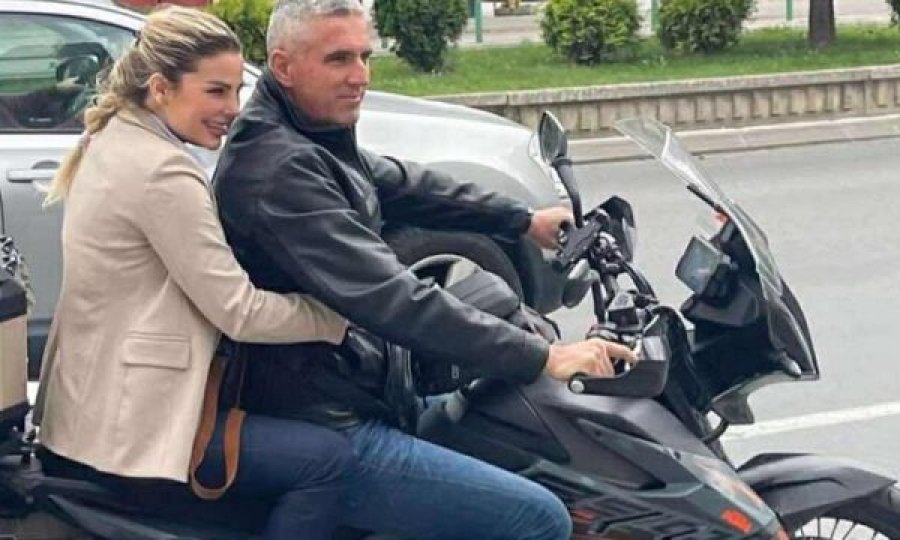 Duda Balje shetitet me motoçiletë: Jemi në Shkup, ju e dini, por jo te Izeti, por te Ismeti