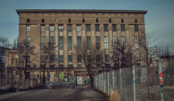 Ç'është Berhain, tempulli i teknos që transformon jetë? 