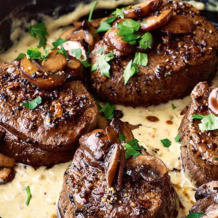 Recetë: Mish viçi me pana dhe kërpudha