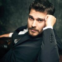 Cagatay Ulusoy mashkulli më i pashëm i Turqisë për vitin 2025