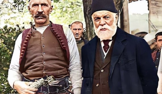 Ismail Qemali dhe Isa Boletini më 28 Nëntor 1912