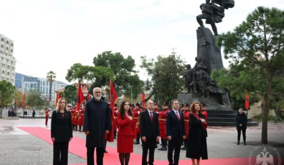 113-vjetori i Pavarësisë së Shqipërisë, ngritet flamuri në Vlorë