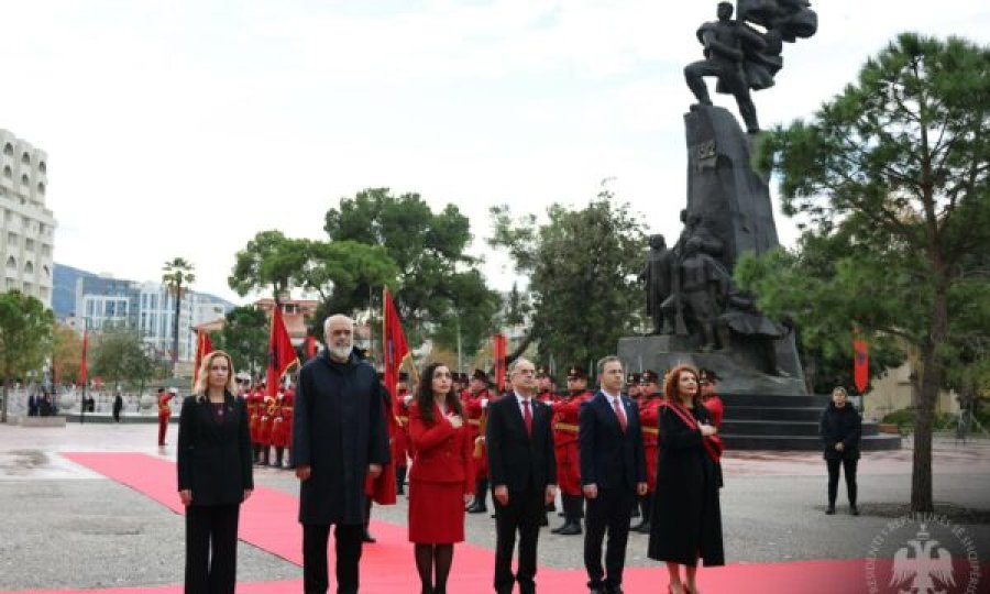 113-vjetori i Pavarësisë së Shqipërisë, ngritet flamuri në Vlorë