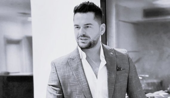 Pamje nga varrimi i artistit të njohur Shpat Kasapi