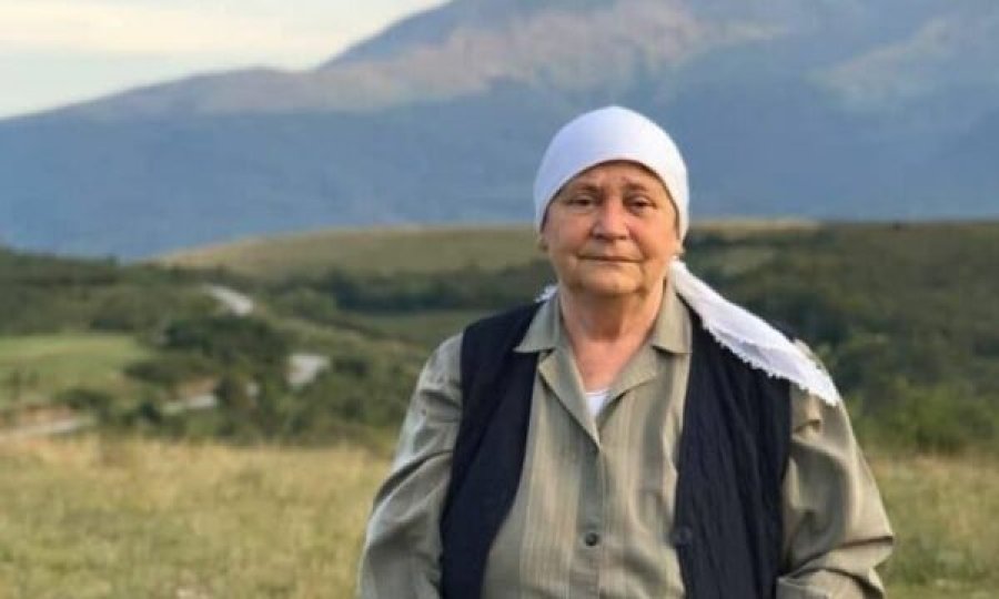 Vdiq nëna dëshmorit të kombit Ahmet Kaçiku