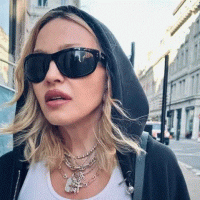 Madonna bën paraqitjen e parë publike pas rrëfimit për sëmundjen