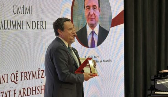 Albin Kurti pranon titullin 'Alumni Nderi' i UP’së