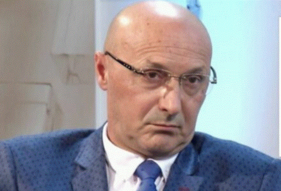 Dikur familja e gjerë distancohej nga Fatmir Sheholli dhe babai i tij për 'tradhti kombëtare'