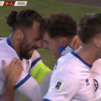 Asllani flet për ndeshjet me Kosovën dhe marrëdhëniet me bashkëkombasit