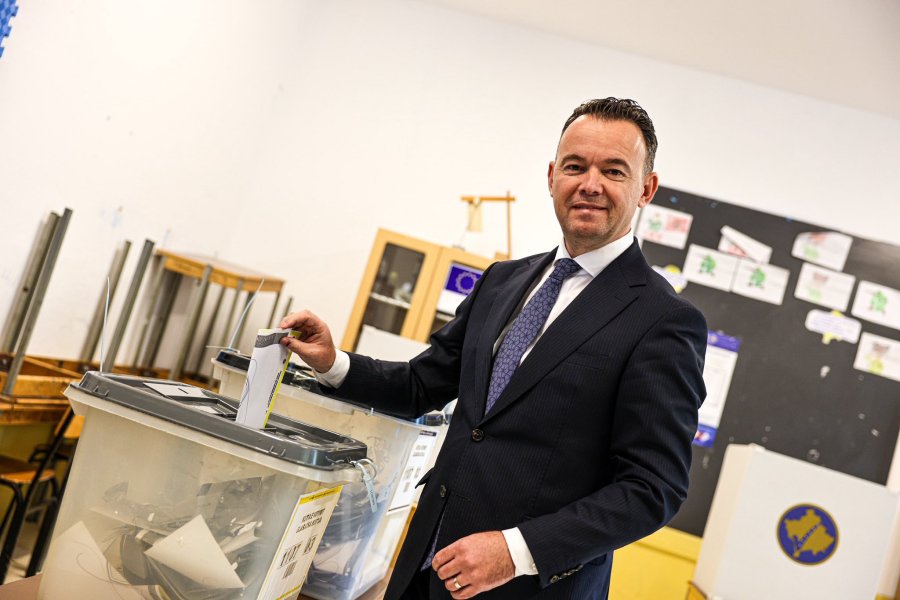 Peci: Le të presim deri në numërimin edhe të votës së fundit