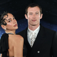 Ja si nisi romanca e Dua Lipës me Callum Turner