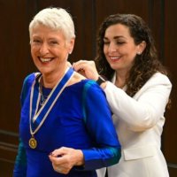 Osmani në Berlin i ndan medalje politikanes gjermane