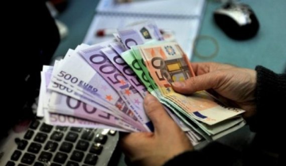 Kurti tregon pse i rriten pensionet e shtesat në këtë kohë