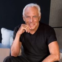 Vdiq dizajneri i famshëm i modës Giorgio Armani