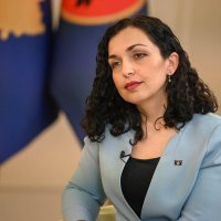 Osmani uron kryeministren e re të Japonisë: Mezi presim të punojmë bashkë