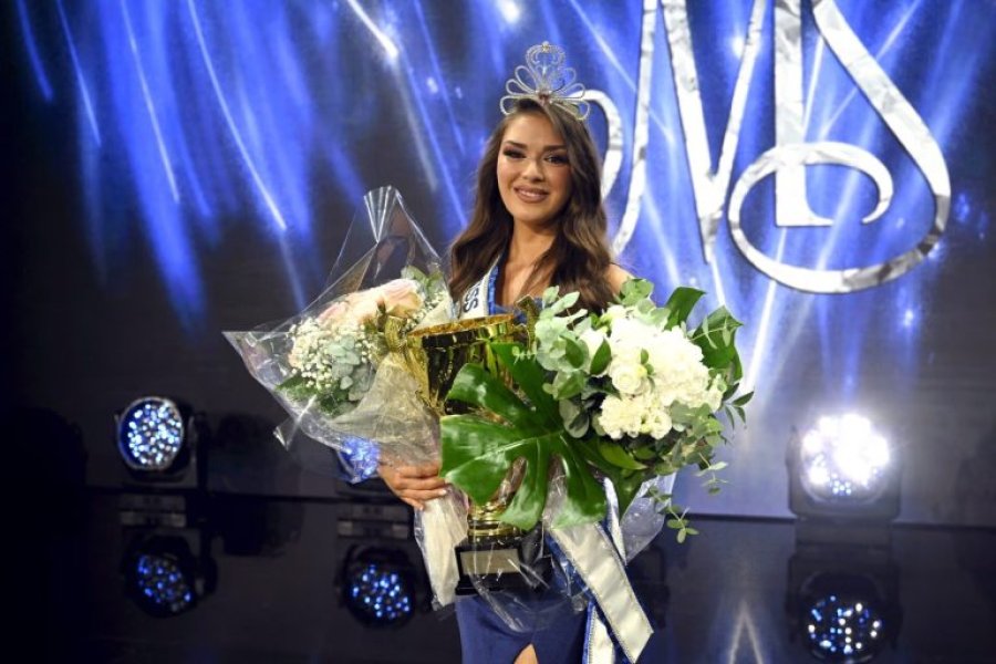 Një vajzë me origjinë nga Kosova u kurorëzua me titullin 'Miss Finlanda 2025' 