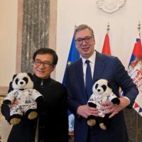 Vuçiq e çon në Beograd aktorin Jackie Chan