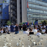Qyteti i Mitrovicës e 'bojkoton' Pecin
