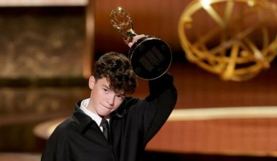 Owen Cooper bën histori në çmimet Emmy