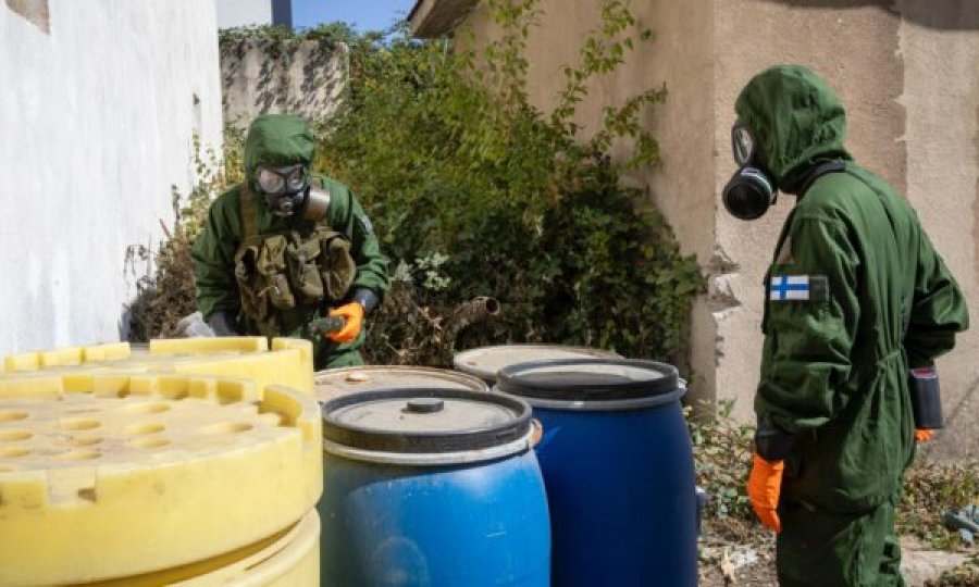KFOR-i së bashku me FSK-në e Policinë inspekton materiale të rrezikshme