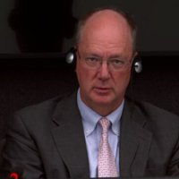 Williams: Masakra e Reçakut, arsyeja që kosovarët në Rambuje kërkuan ta përfshij në juridiksion